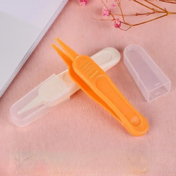 Baby Plastic Tweezers Nose Cleaner Tool Toddler Nasal Cavity Care Supplies Baby Essentials Kids Safety Tweezers Cleaning Forceps - Image 2