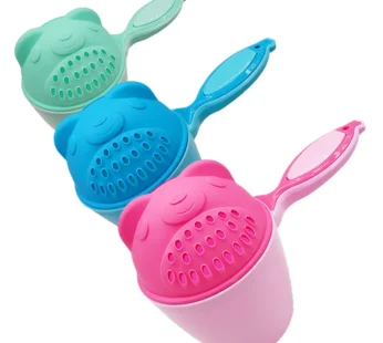 1PC Baby Cartoon Bear Bathing Cup Newborn Kid Shower Shampoo Cup Bailer Baby Kids Shower Water Spoon Bath Wash Cups for 3 Colors