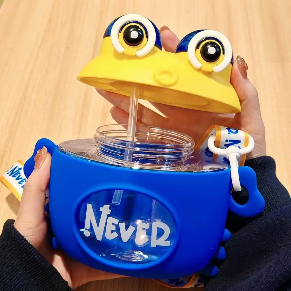 Crab-shaped Water Bottle Boys Girls Water Bottle Cute Cartoon Crab Water Bottle with Strap Straw for Boys Girls 20oz for School - Image 4